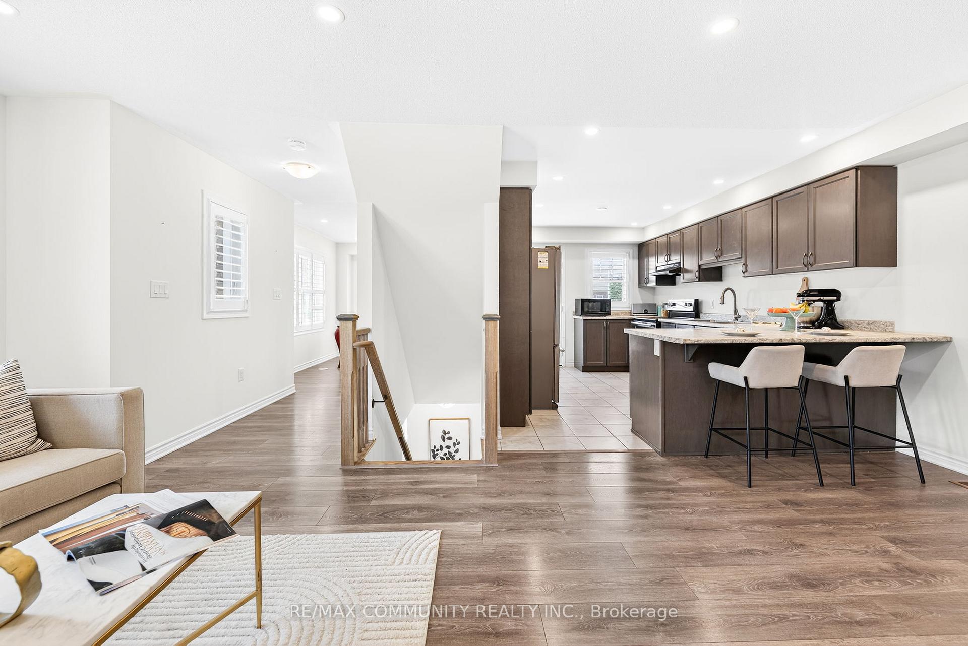 Photo 17 of 1040 Dragonfly Avenue, Pickering, Rural Pickering — HOMEH