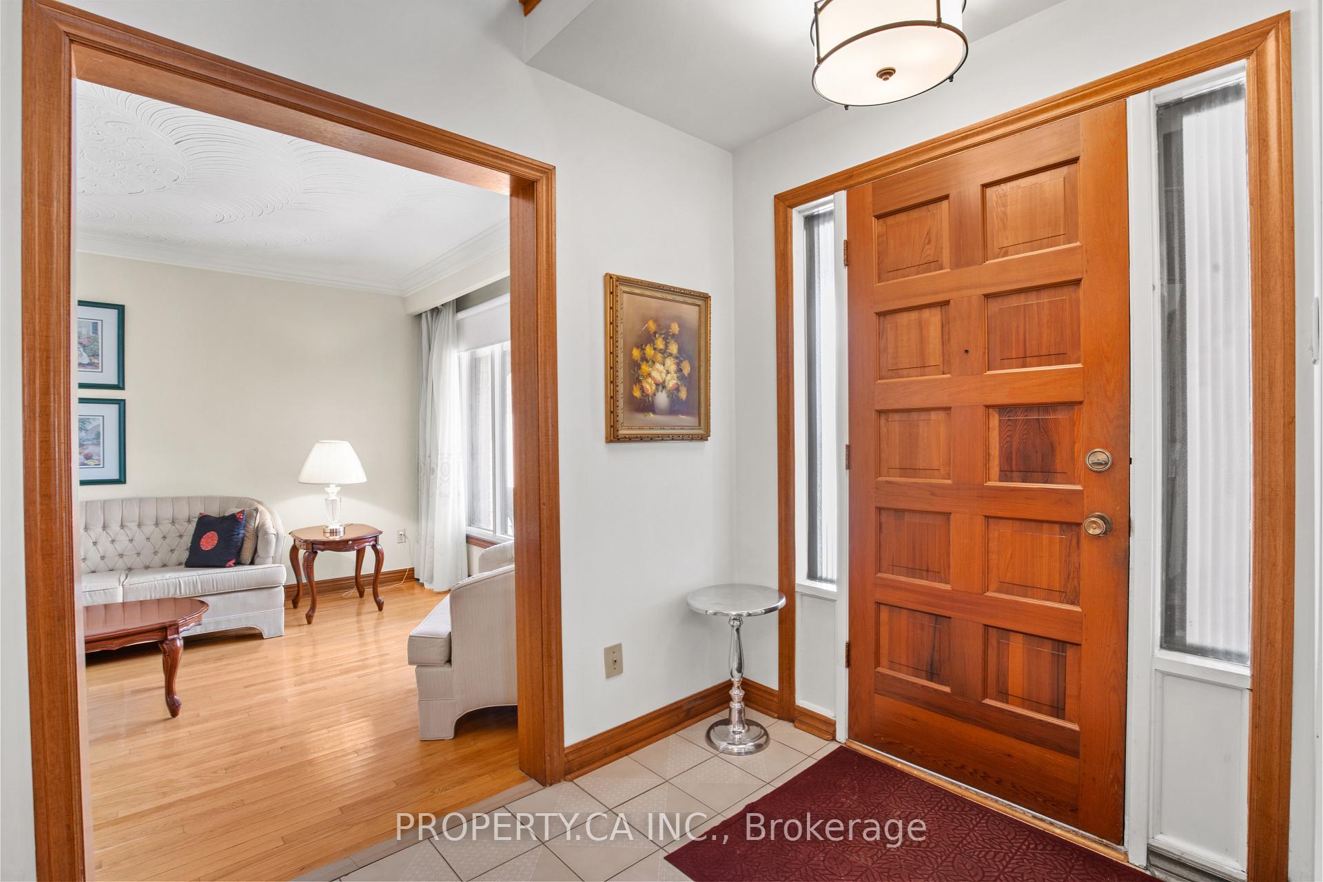 Photo 7 of 115 Forest Drive, Vaughan, West Woodbridge — HOMEH