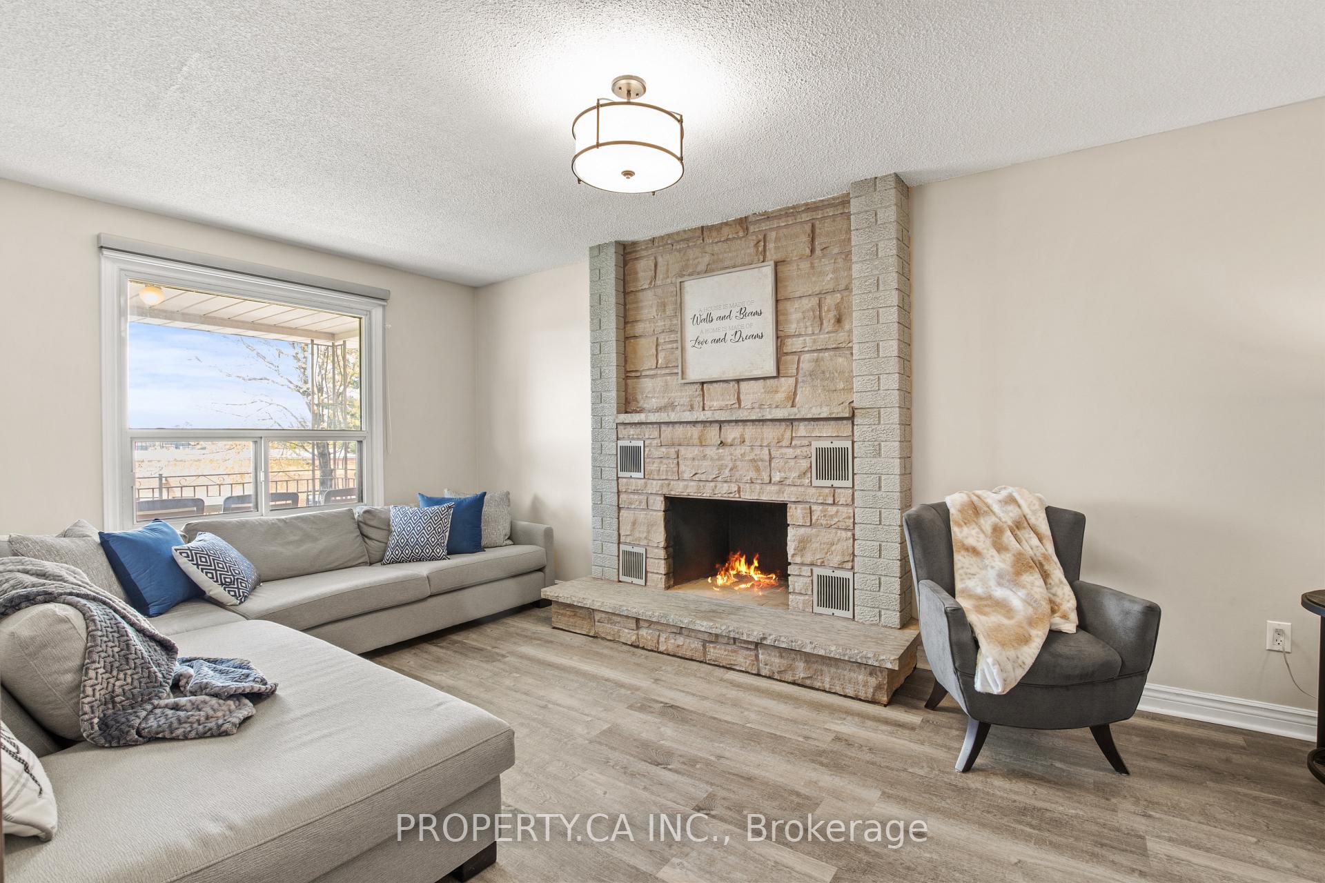 Photo 14 of 115 Forest Drive, Vaughan, West Woodbridge — HOMEH