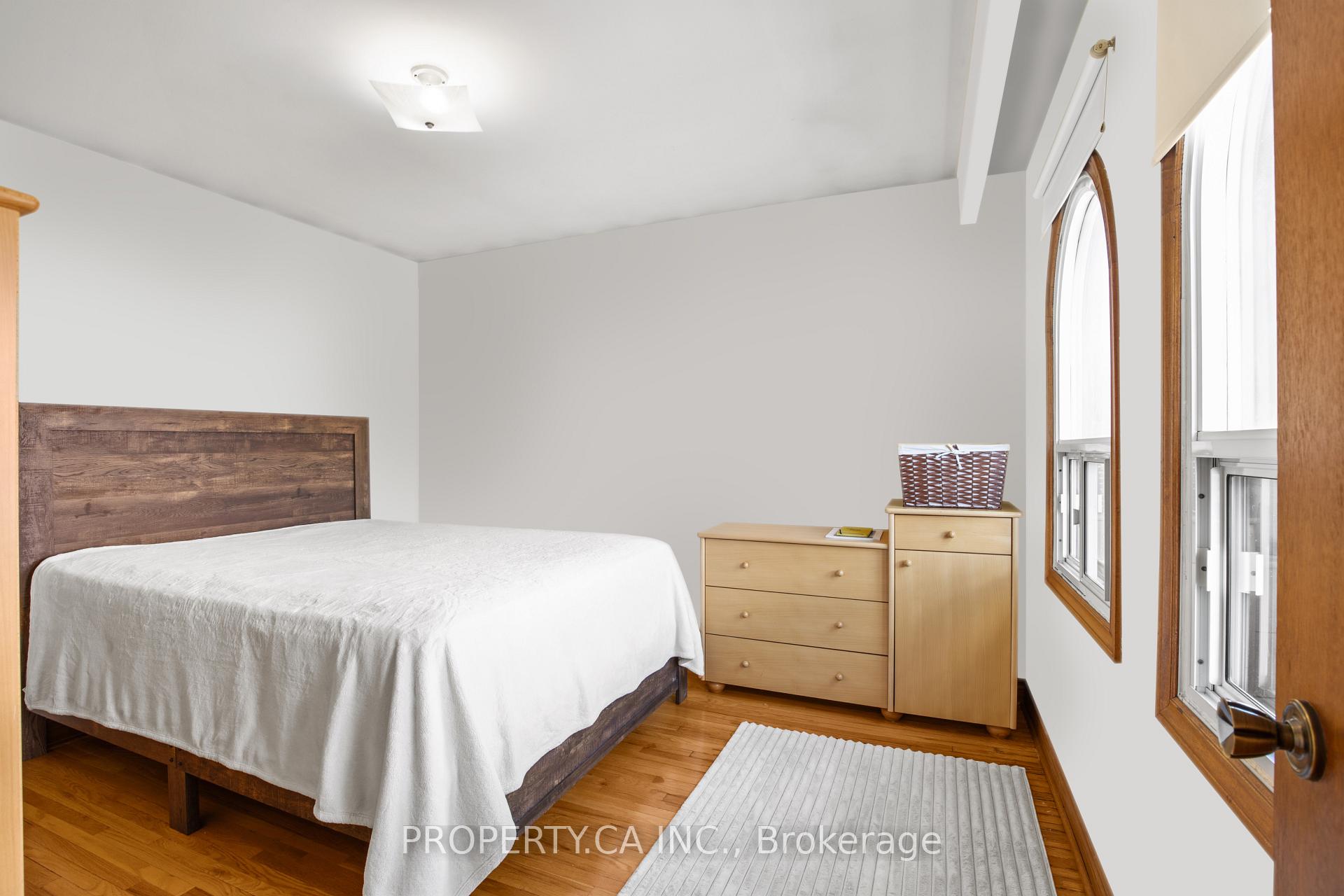 Photo 29 of 115 Forest Drive, Vaughan, West Woodbridge — HOMEH