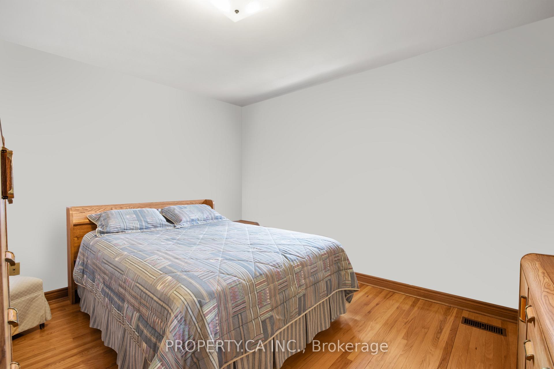 Photo 22 of 115 Forest Drive, Vaughan, West Woodbridge — HOMEH
