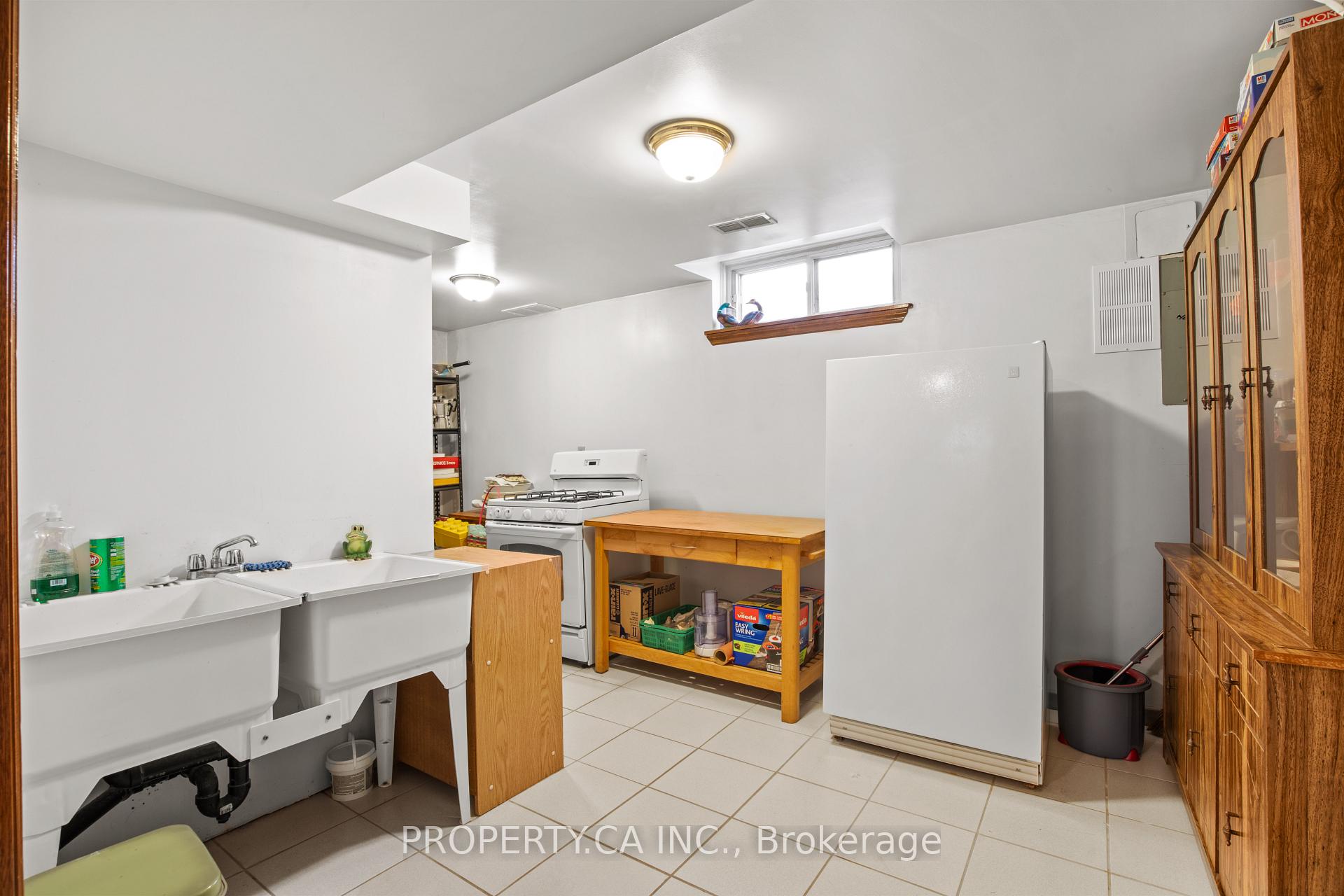 Photo 24 of 115 Forest Drive, Vaughan, West Woodbridge — HOMEH