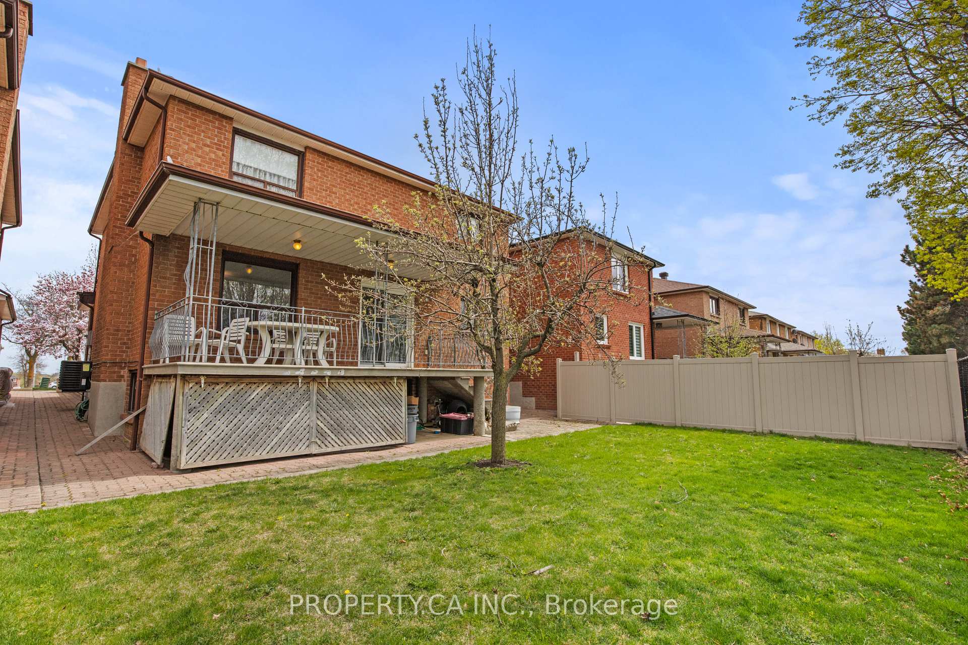 Photo 27 of 115 Forest Drive, Vaughan, West Woodbridge — HOMEH