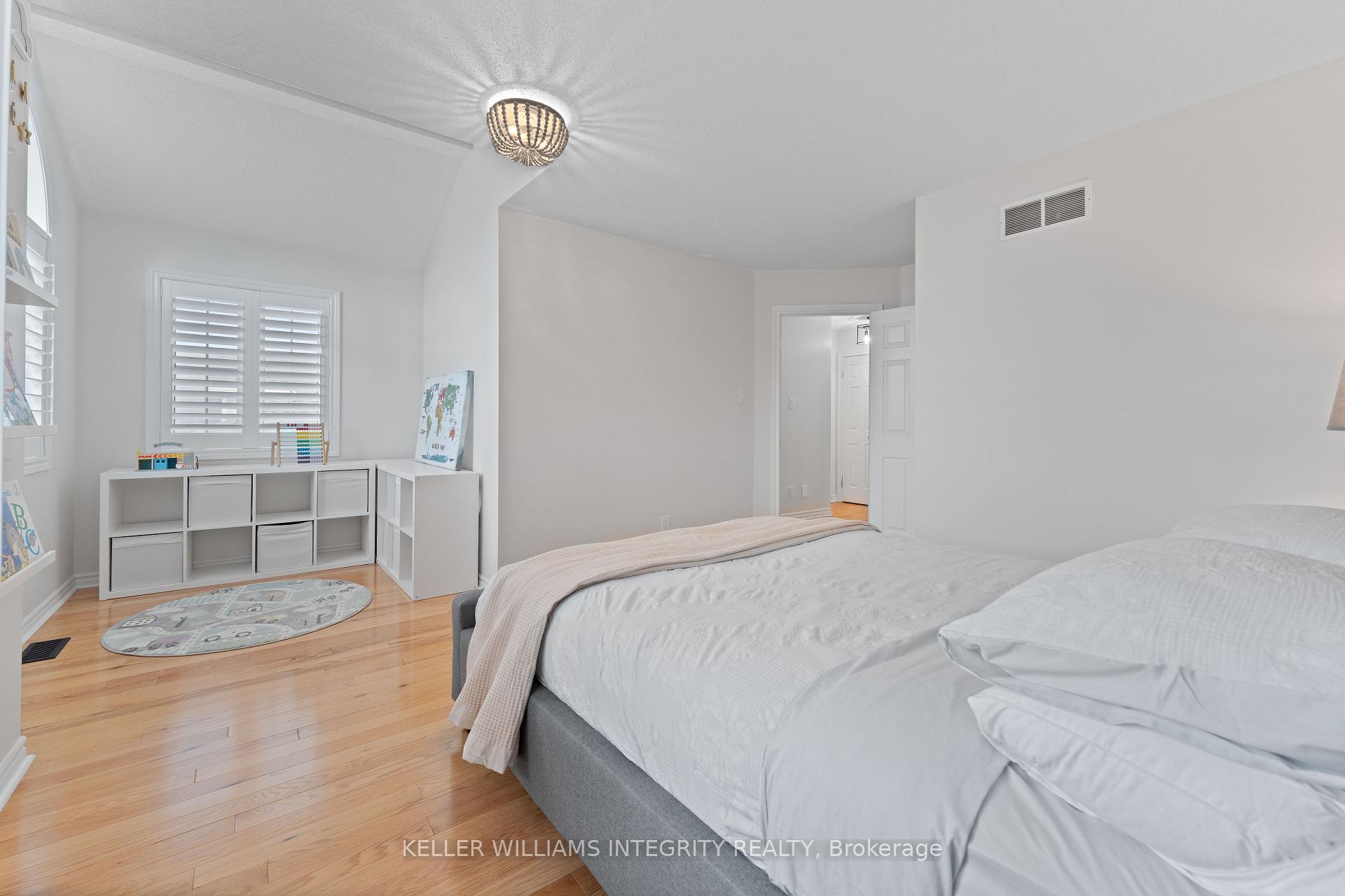 Photo 23 of 3 Shining Star Circle, Ottawa, Stittsville (South) — HOMEH
