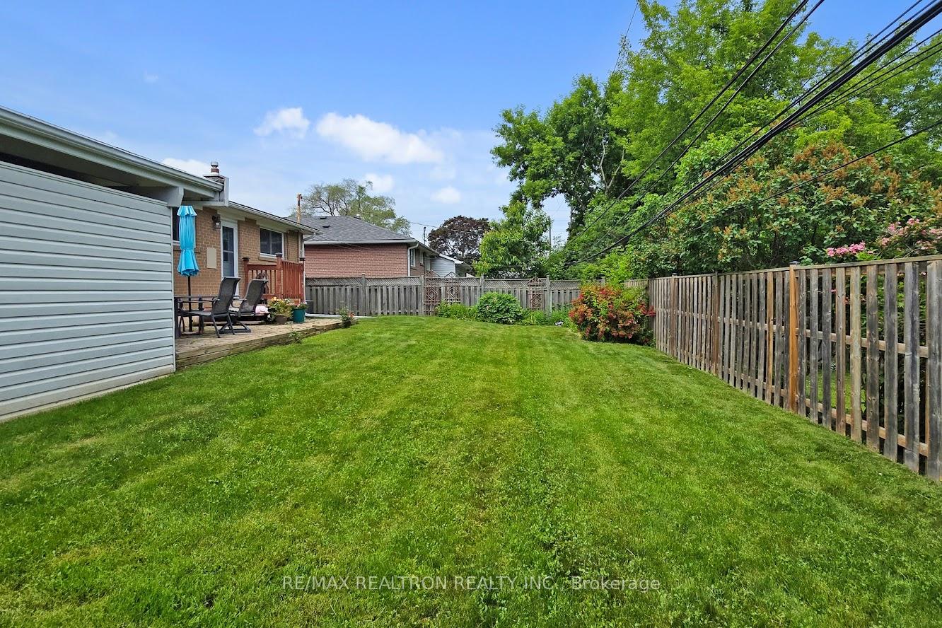 Photo 32 of 1378 Poprad Avenue, Pickering, Bay Ridges — HOMEH