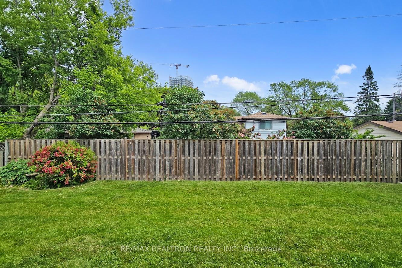 Photo 35 of 1378 Poprad Avenue, Pickering, Bay Ridges — HOMEH