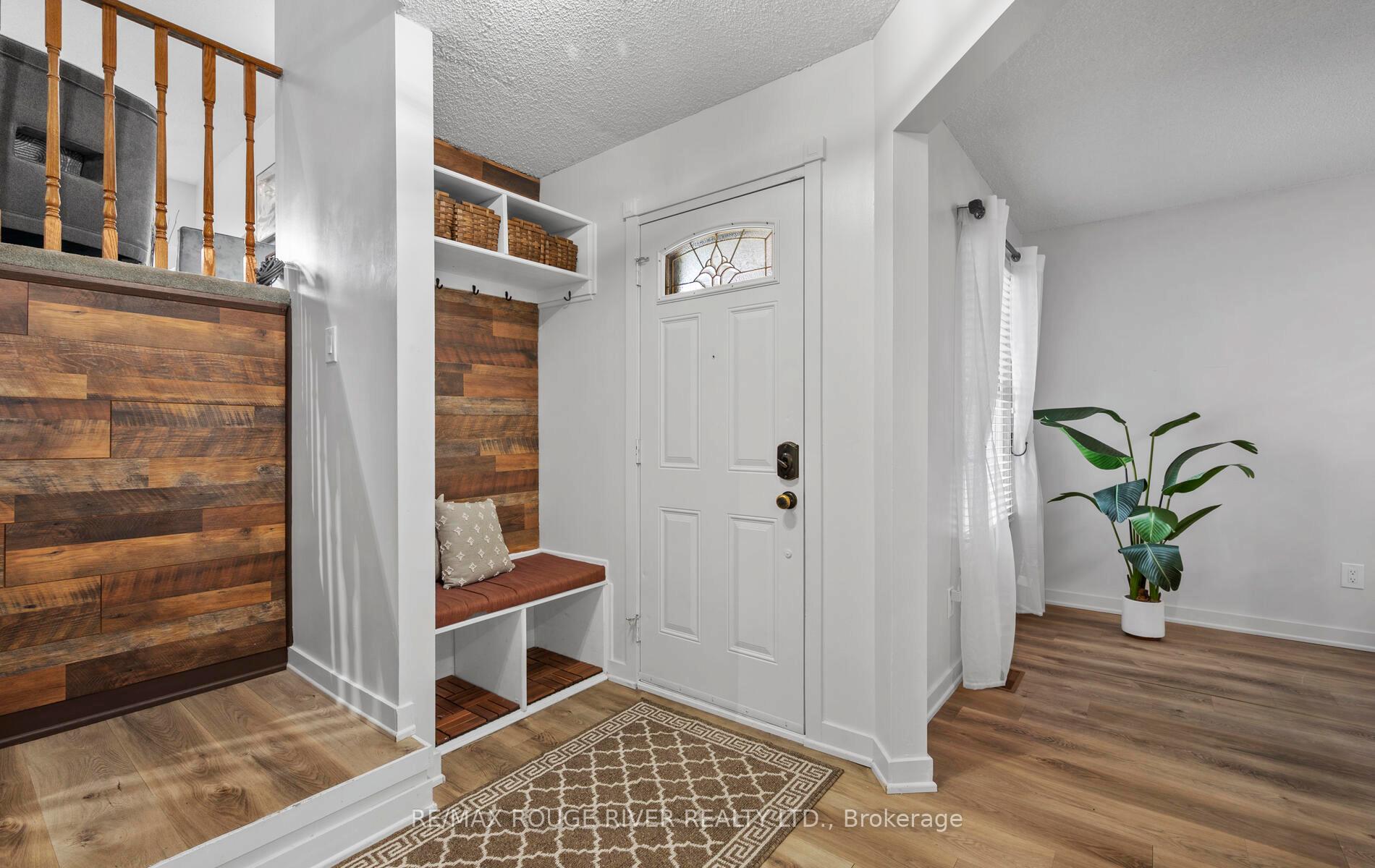 Photo 3 of 130 Mullen Dr, Ajax, Central West — HOMEH