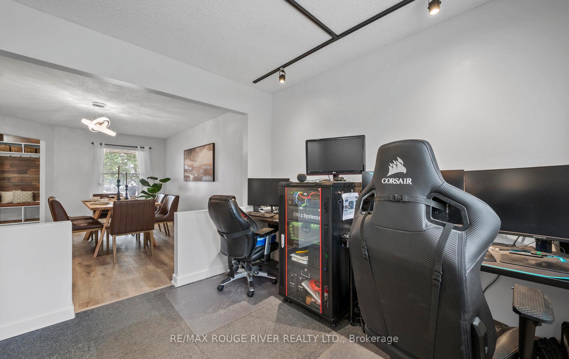 Photo 8 of 130 Mullen Dr, Ajax, Central West — HOMEH