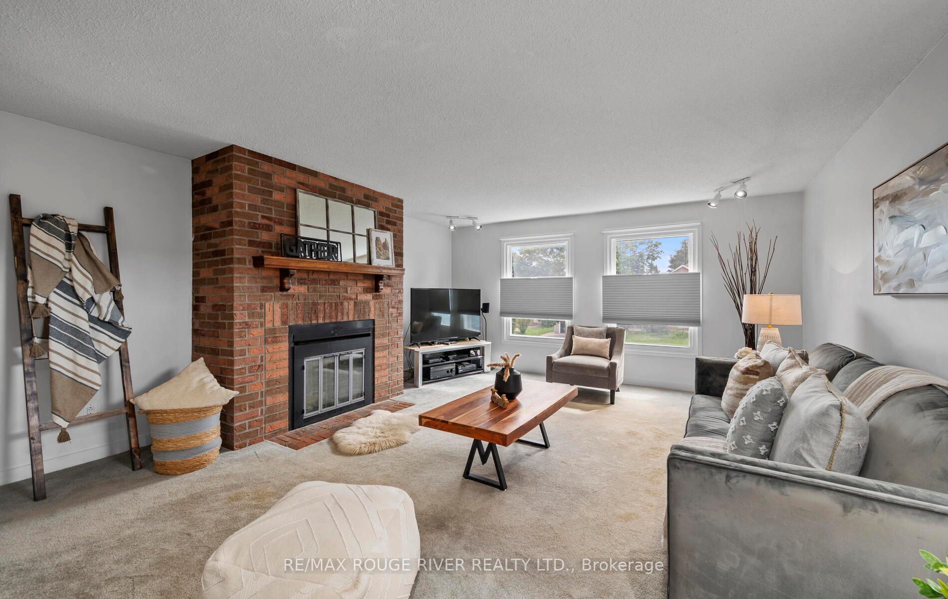 Photo 17 of 130 Mullen Dr, Ajax, Central West — HOMEH