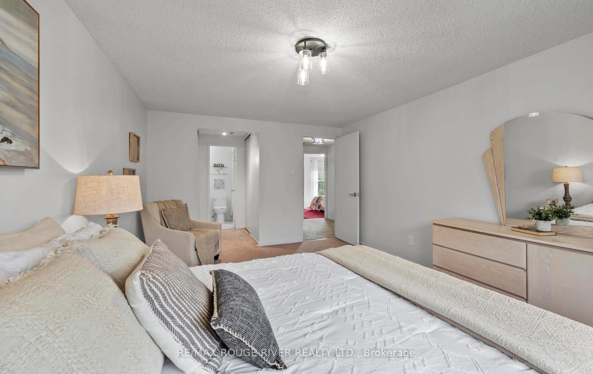 Photo 20 of 130 Mullen Dr, Ajax, Central West — HOMEH