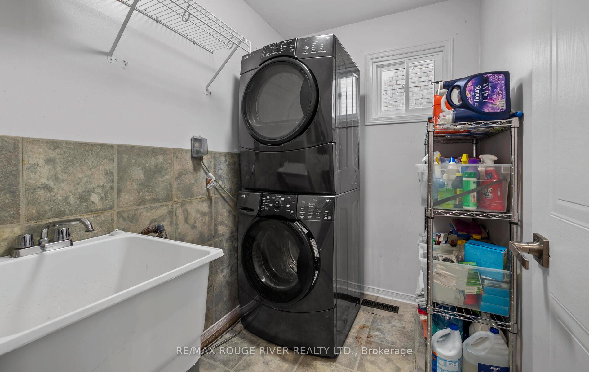 Photo 25 of 130 Mullen Dr, Ajax, Central West — HOMEH