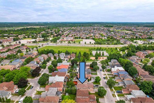Photo 37 of 130 Mullen Dr, Ajax, Central West — HOMEH