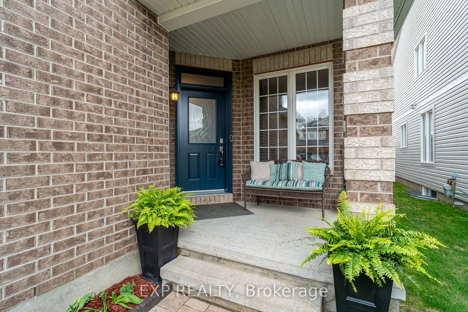 Photo 11 of 65 Friendly Crescent, Ottawa, Stittsville (South) — HOMEH