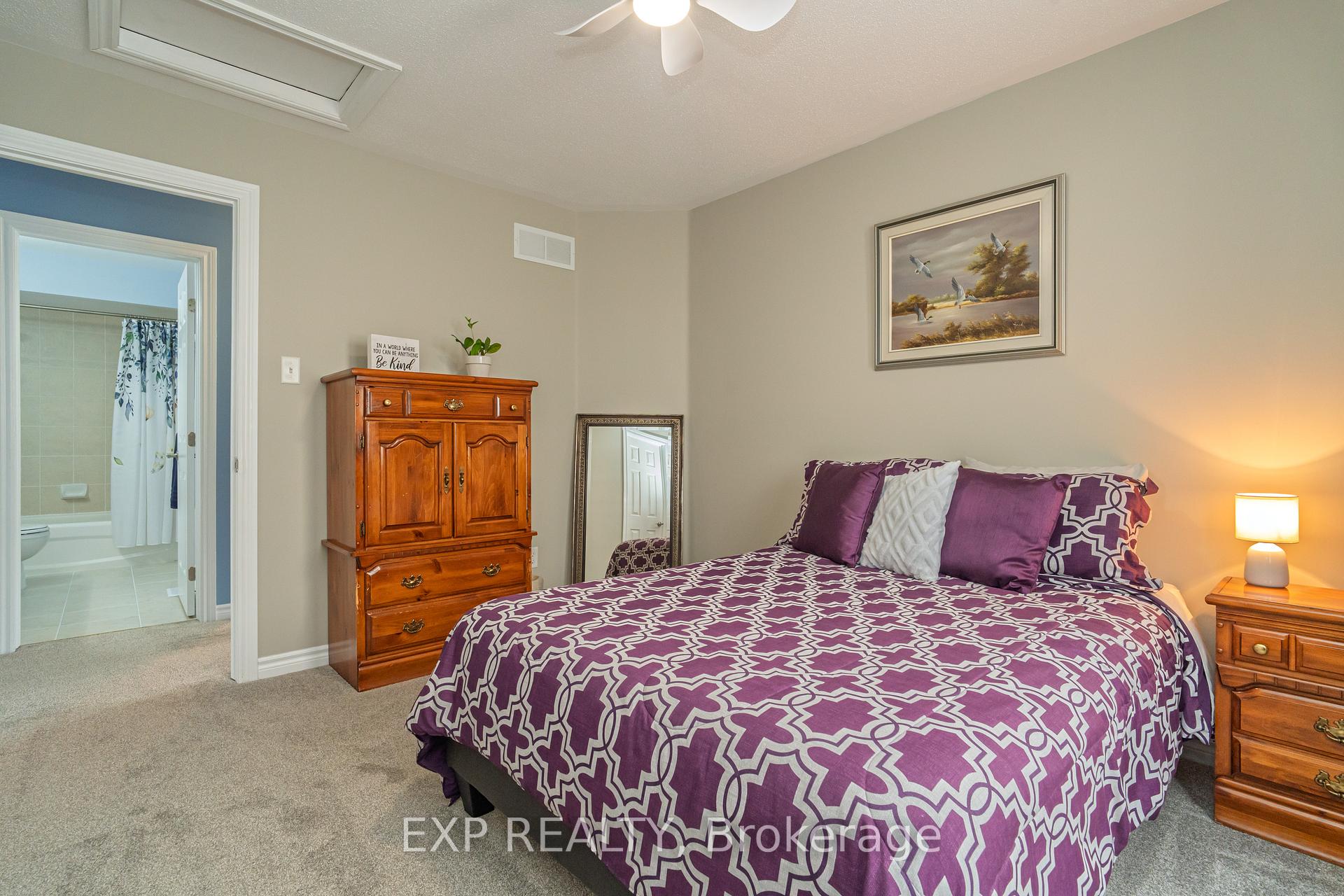 Photo 20 of 65 Friendly Crescent, Ottawa, Stittsville (South) — HOMEH