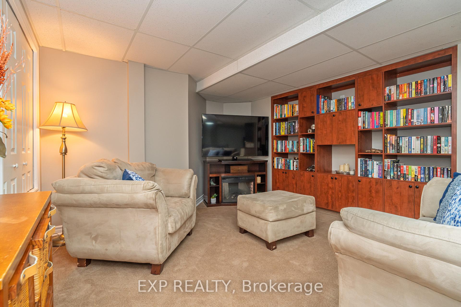 Photo 31 of 65 Friendly Crescent, Ottawa, Stittsville (South) — HOMEH