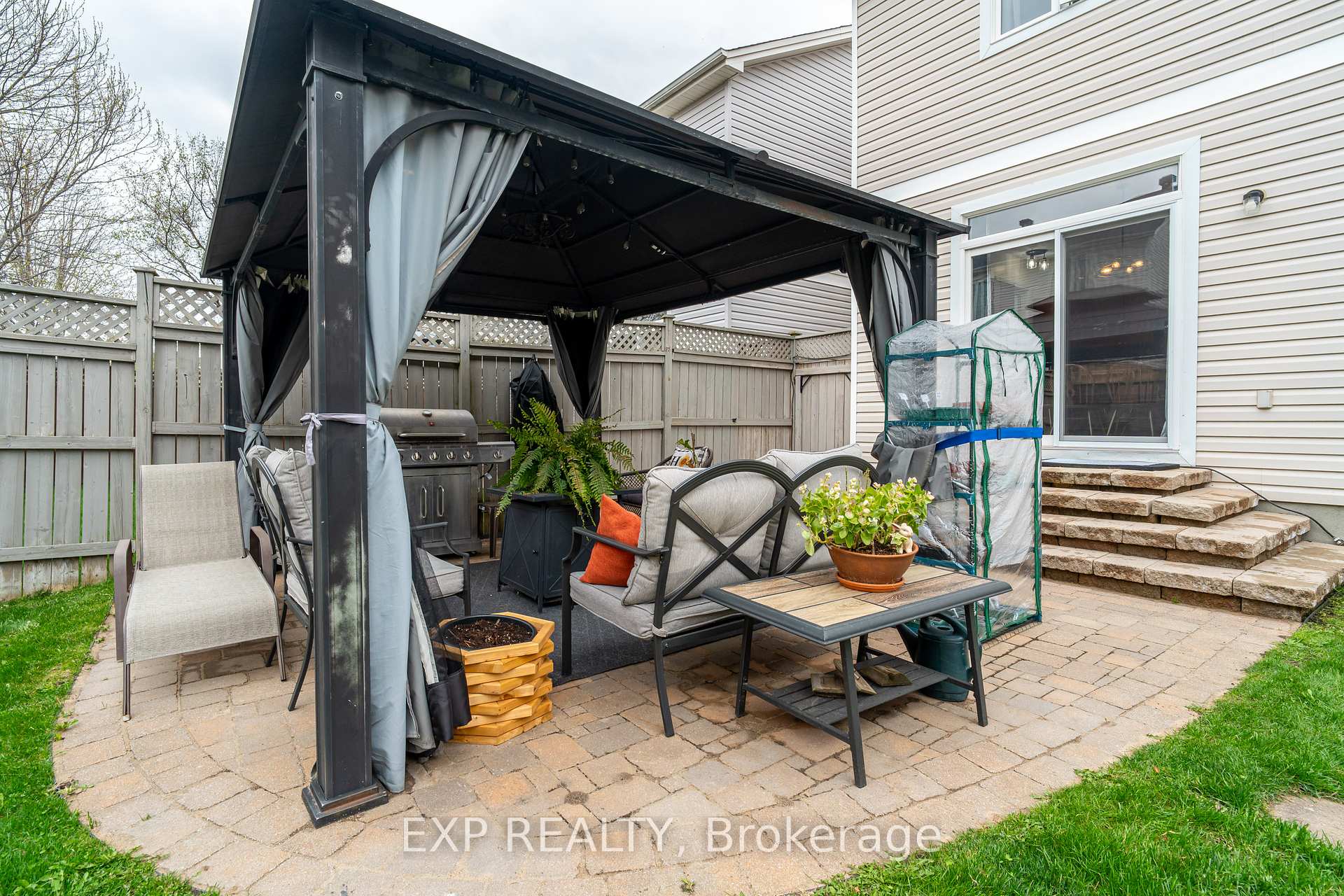 Photo 45 of 65 Friendly Crescent, Ottawa, Stittsville (South) — HOMEH