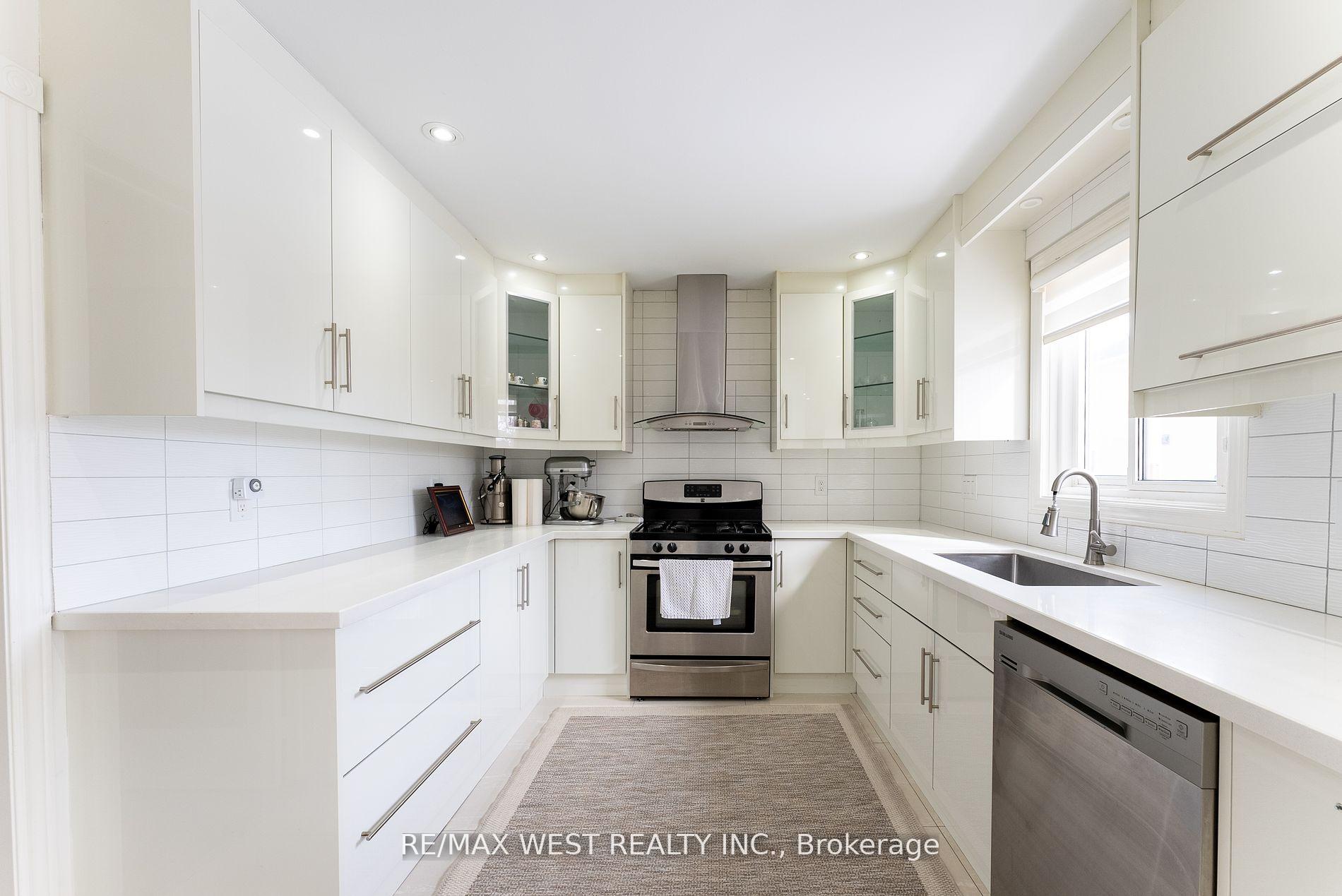 Photo 10 of 37 Whitbread Avenue, Caledon, Bolton East — HOMEH