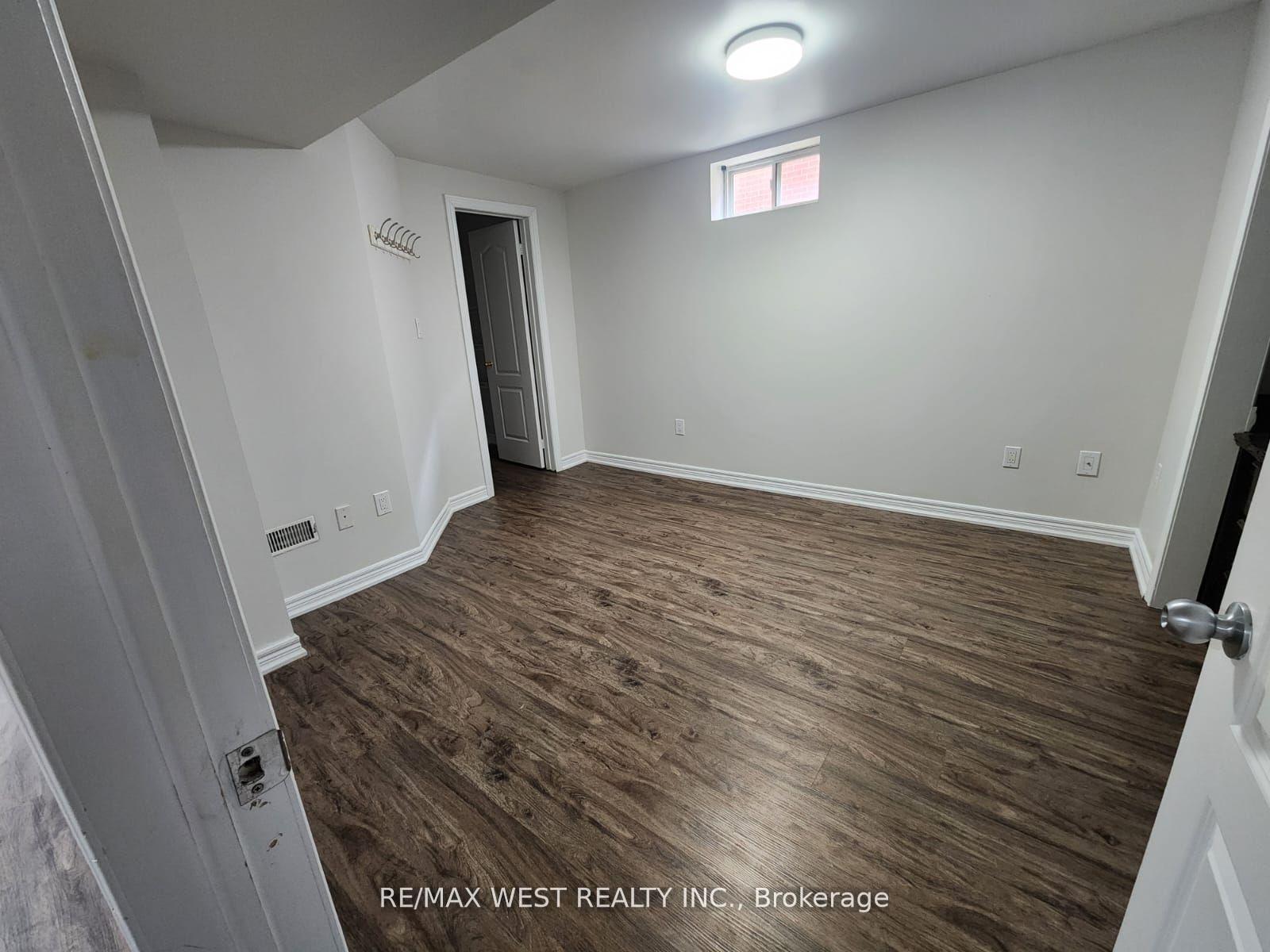 Photo 34 of 37 Whitbread Avenue, Caledon, Bolton East — HOMEH