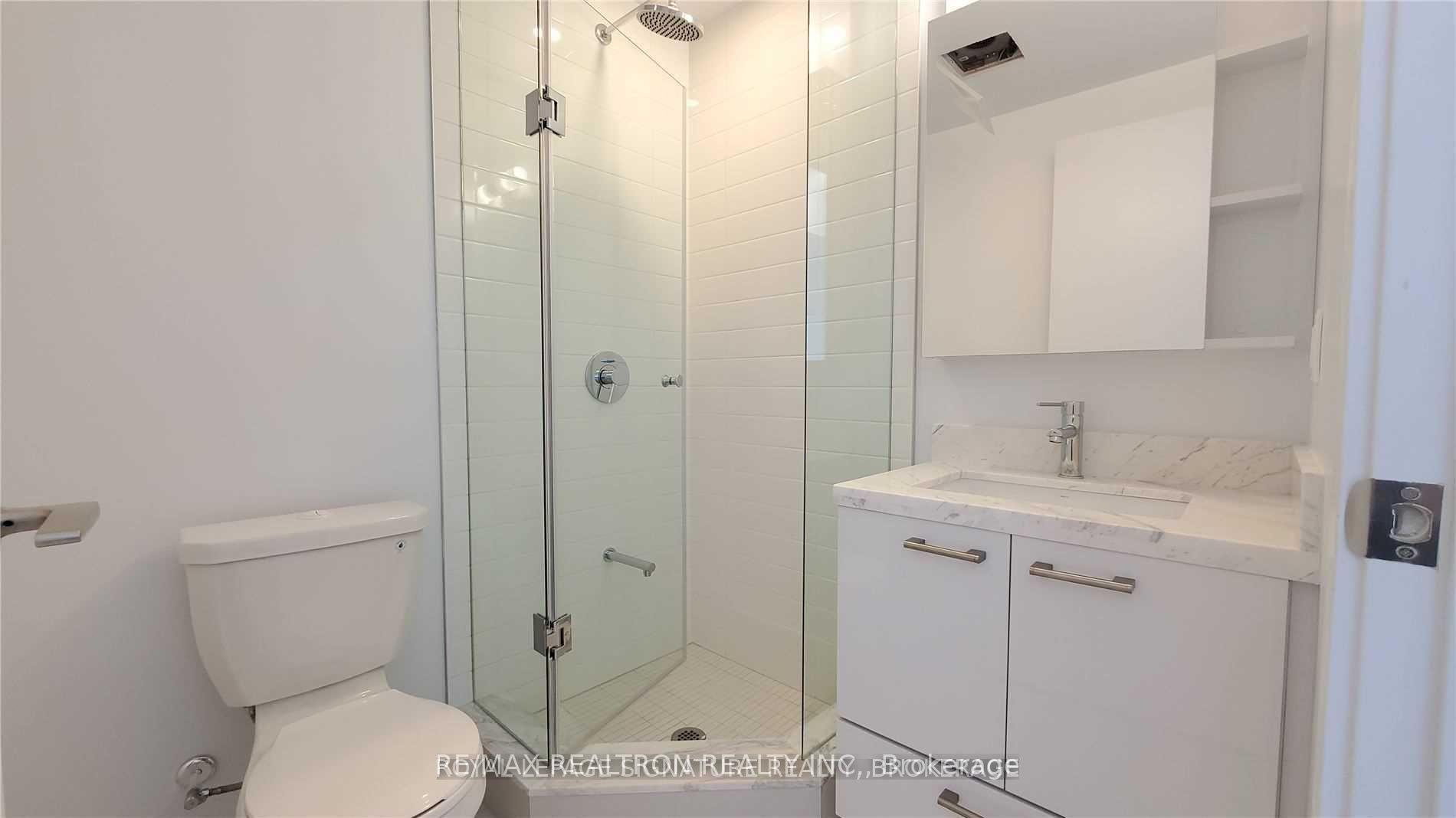 Photo 10 of Unit 3007, 2221 Yonge Street, Toronto, Mount Pleasant West — HOMEH