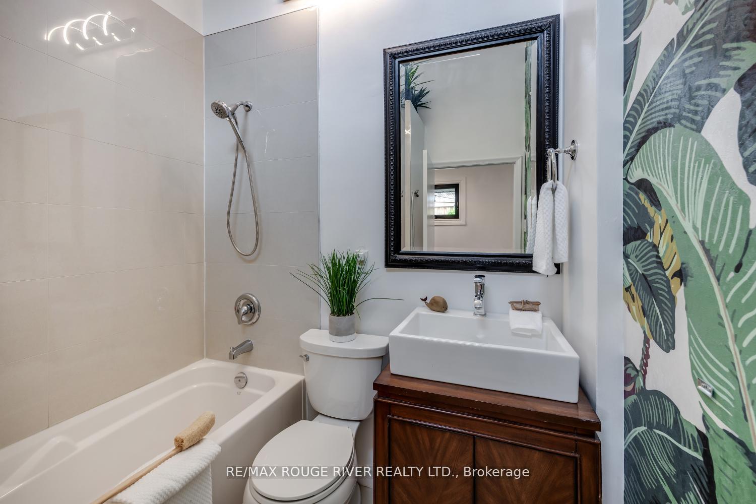 Photo 22 of 693 Carnegie Avenue, Oshawa, O'Neill — HOMEH