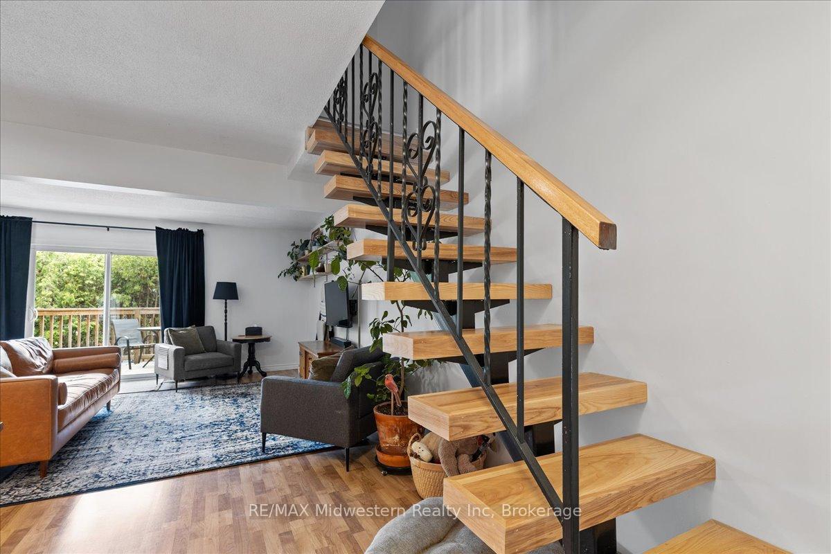 Photo 5 of 759 York Avenue N, North Perth, Listowel — HOMEH