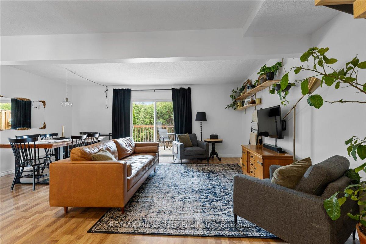 Photo 6 of 759 York Avenue N, North Perth, Listowel — HOMEH
