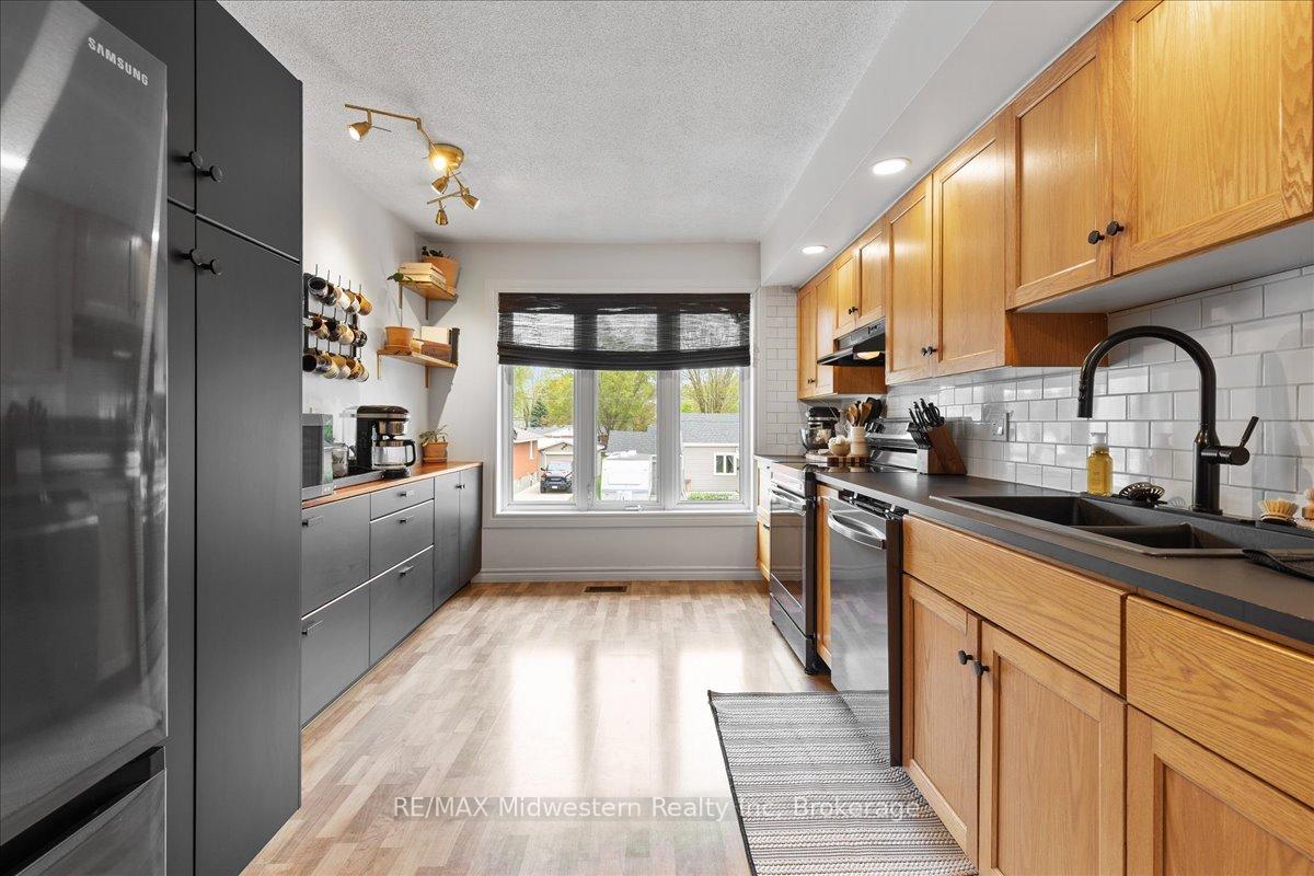 Photo 14 of 759 York Avenue N, North Perth, Listowel — HOMEH