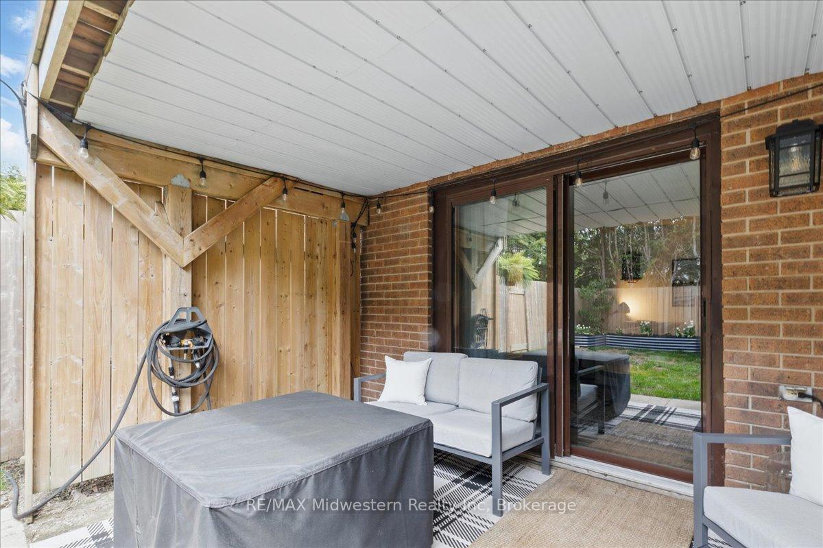 Photo 31 of 759 York Avenue N, North Perth, Listowel — HOMEH