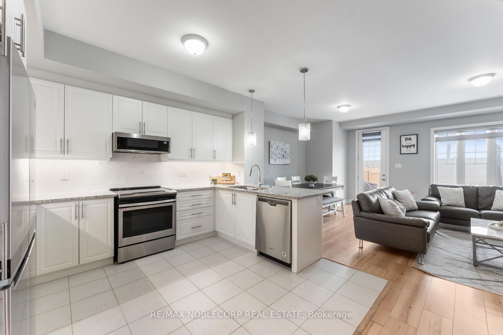 Photo 8 of 209 Walker Boulevard, New Tecumseth, Alliston — HOMEH