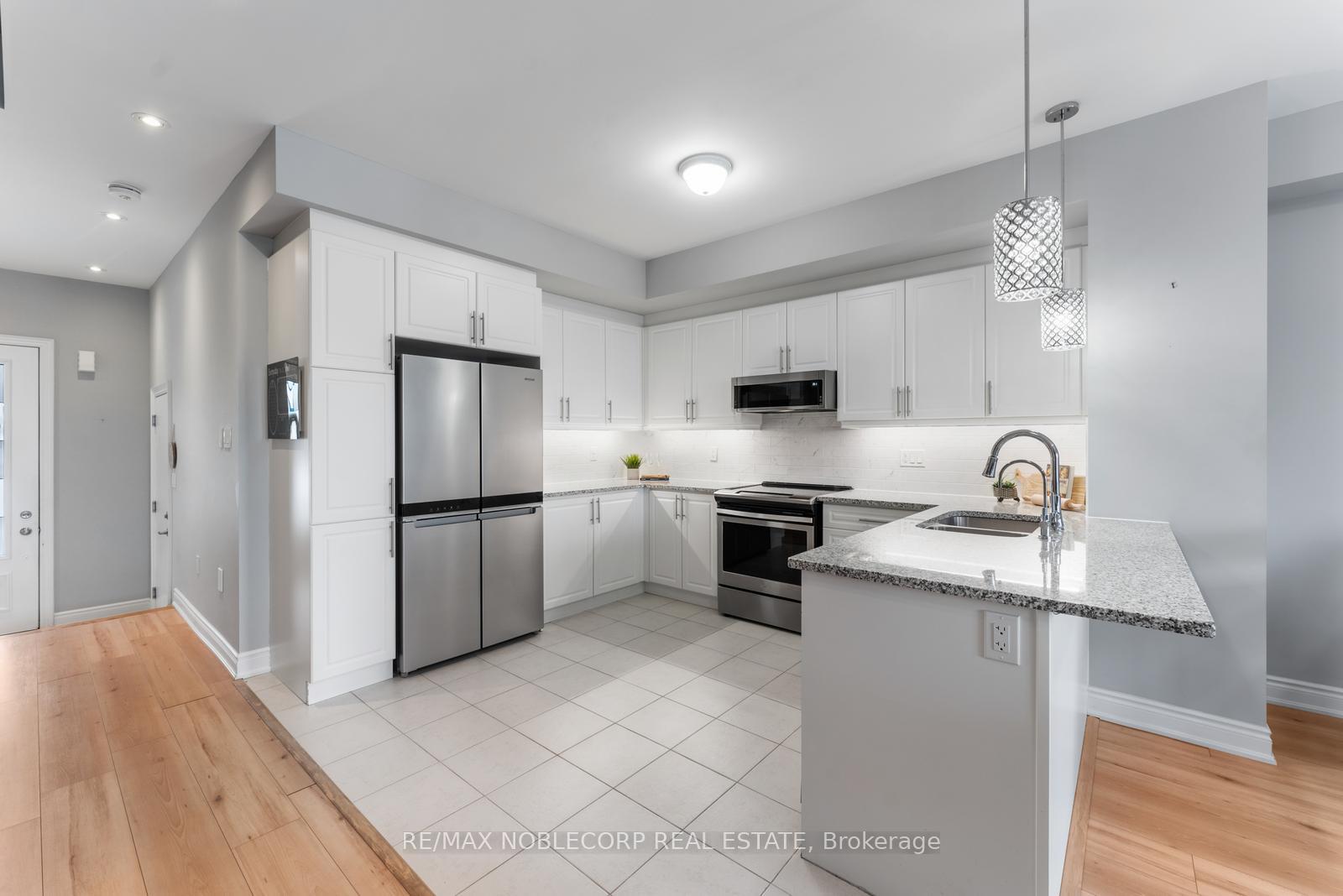 Photo 25 of 209 Walker Boulevard, New Tecumseth, Alliston — HOMEH