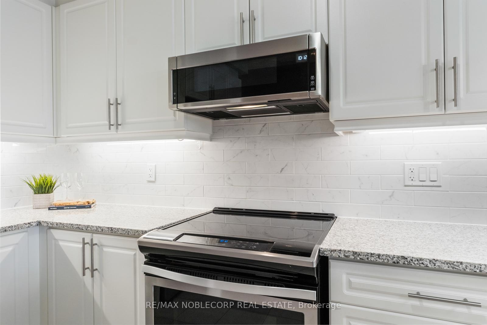 Photo 21 of 209 Walker Boulevard, New Tecumseth, Alliston — HOMEH