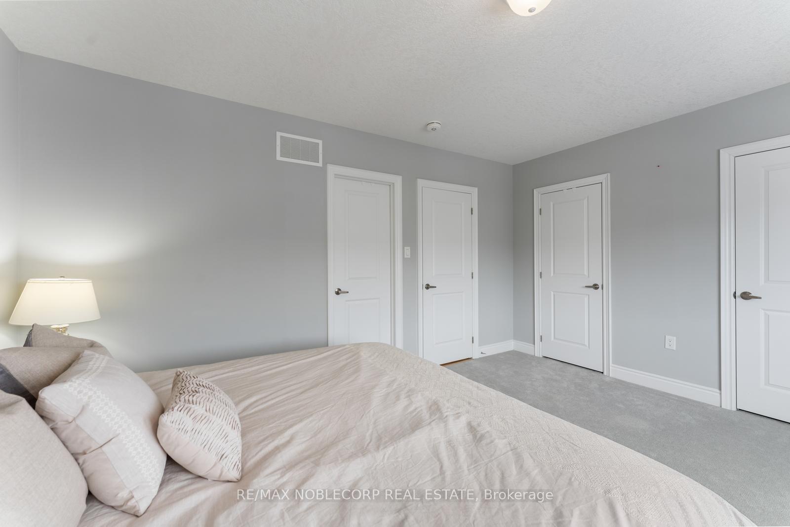 Photo 23 of 209 Walker Boulevard, New Tecumseth, Alliston — HOMEH