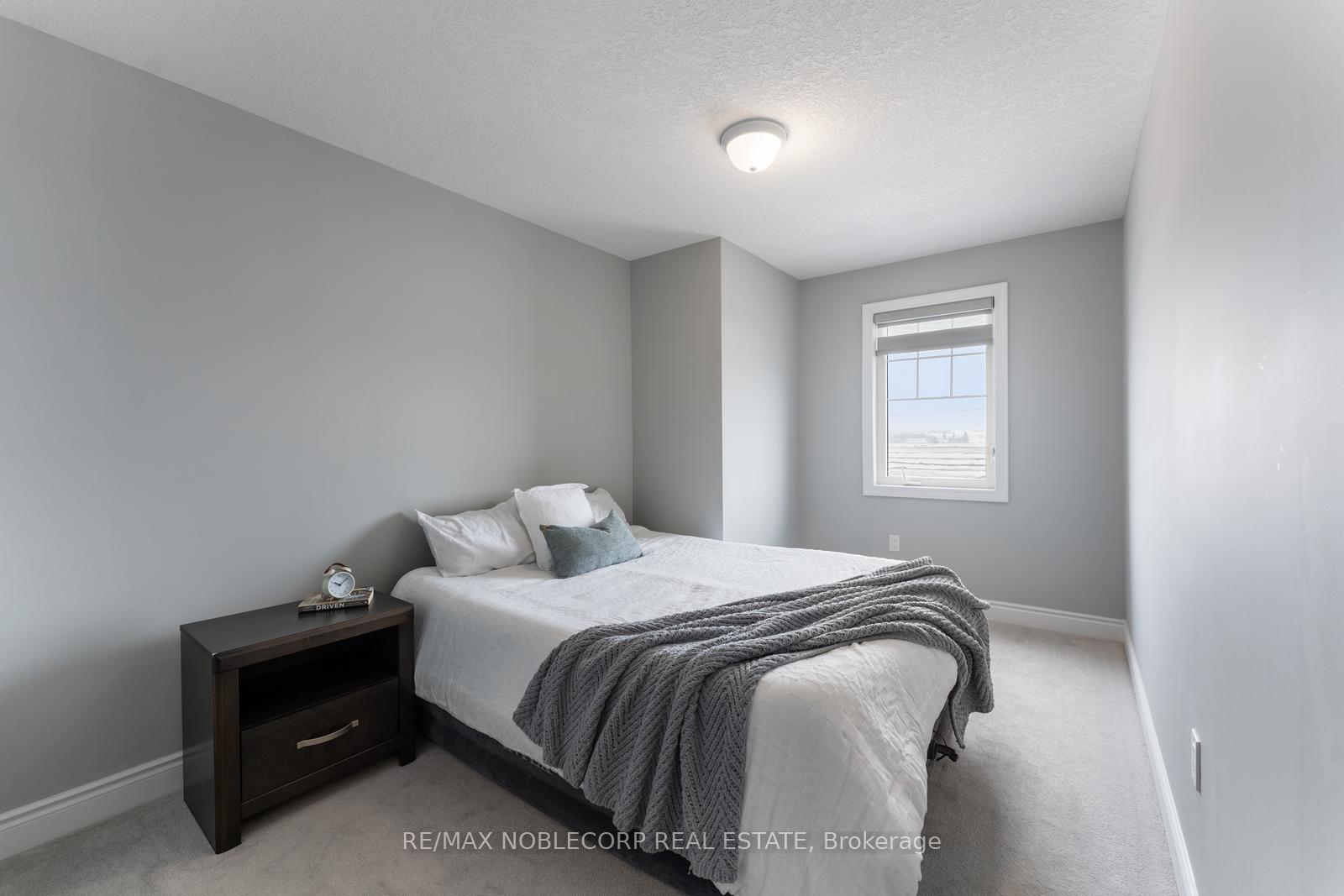Photo 29 of 209 Walker Boulevard, New Tecumseth, Alliston — HOMEH