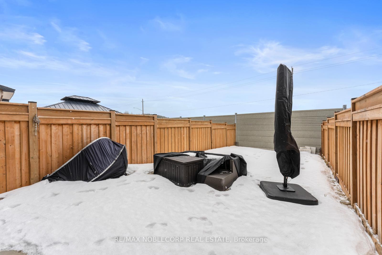 Photo 35 of 209 Walker Boulevard, New Tecumseth, Alliston — HOMEH
