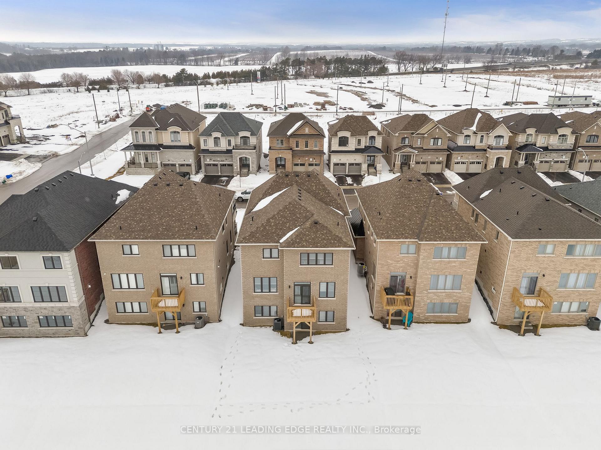 Photo 48 of 99 Ed Ewert Avenue, Clarington, Newcastle — HOMEH