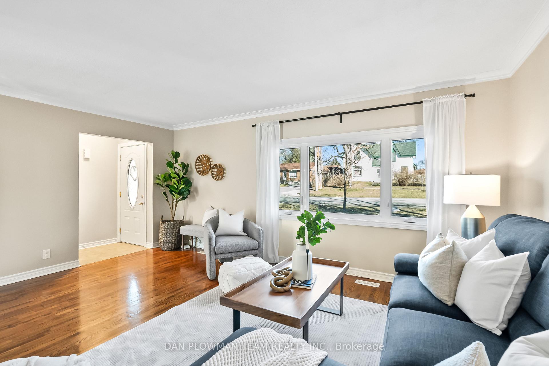 Photo 5 of 94 Union Avenue, Scugog, Port Perry — HOMEH