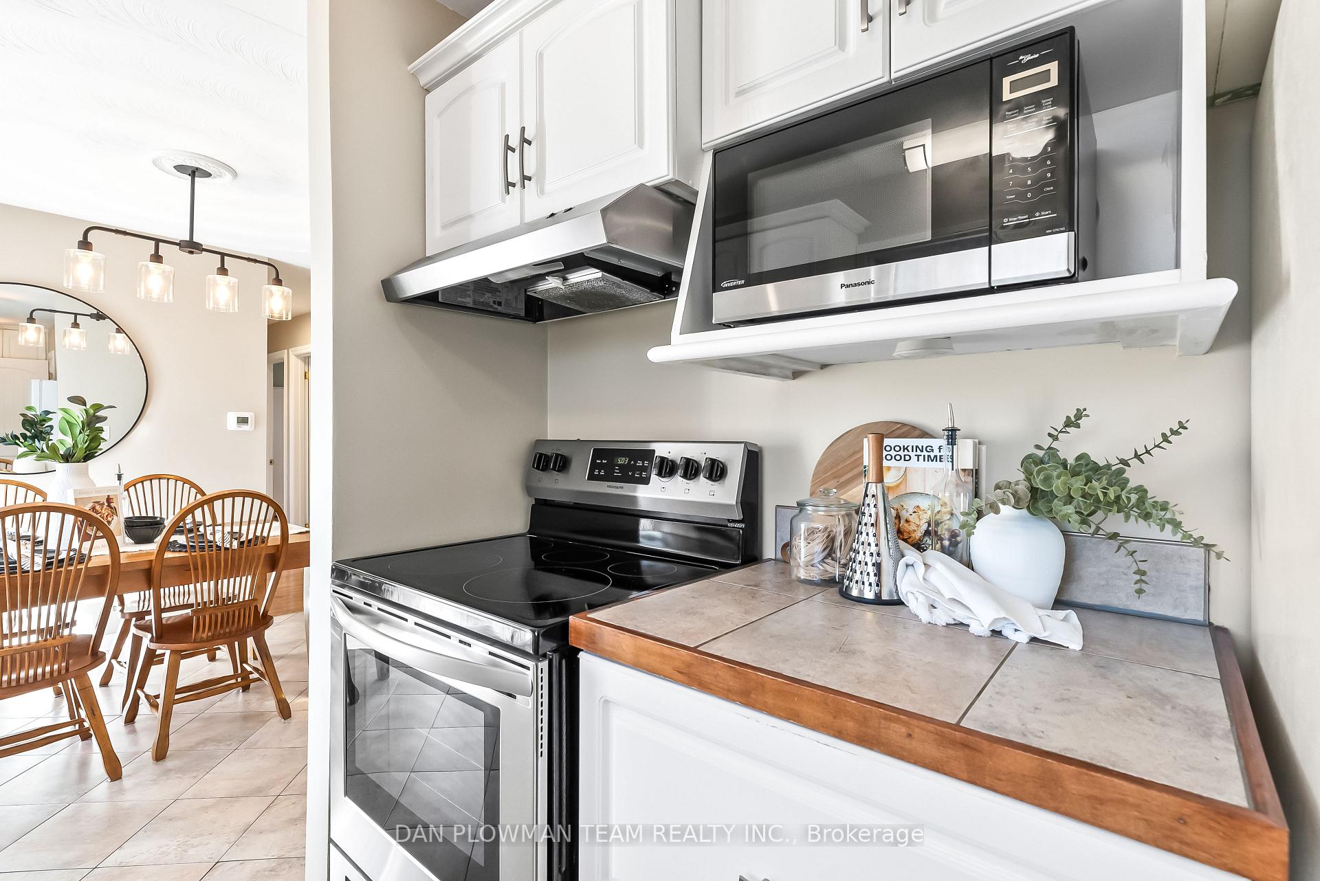 Photo 18 of 94 Union Avenue, Scugog, Port Perry — HOMEH