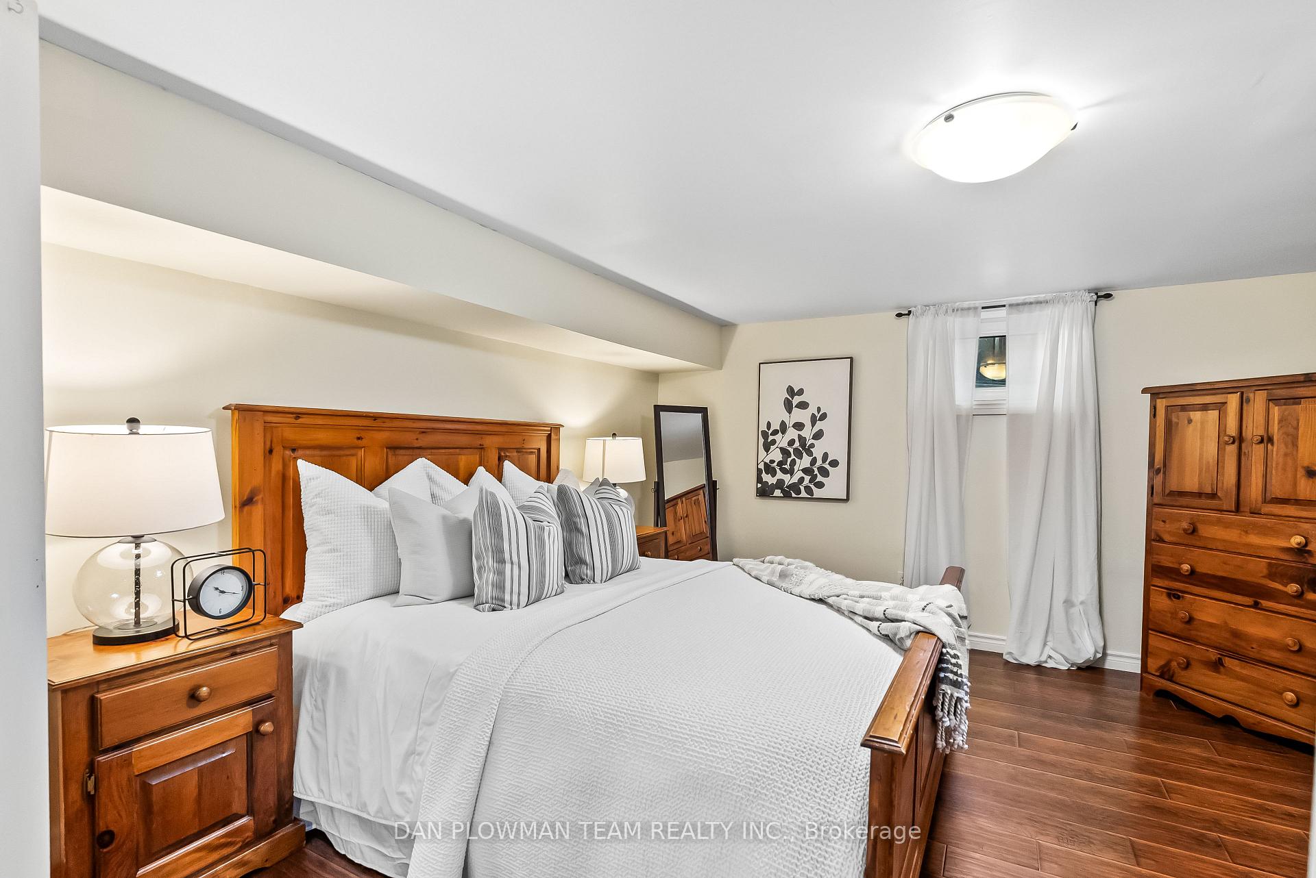 Photo 43 of 94 Union Avenue, Scugog, Port Perry — HOMEH