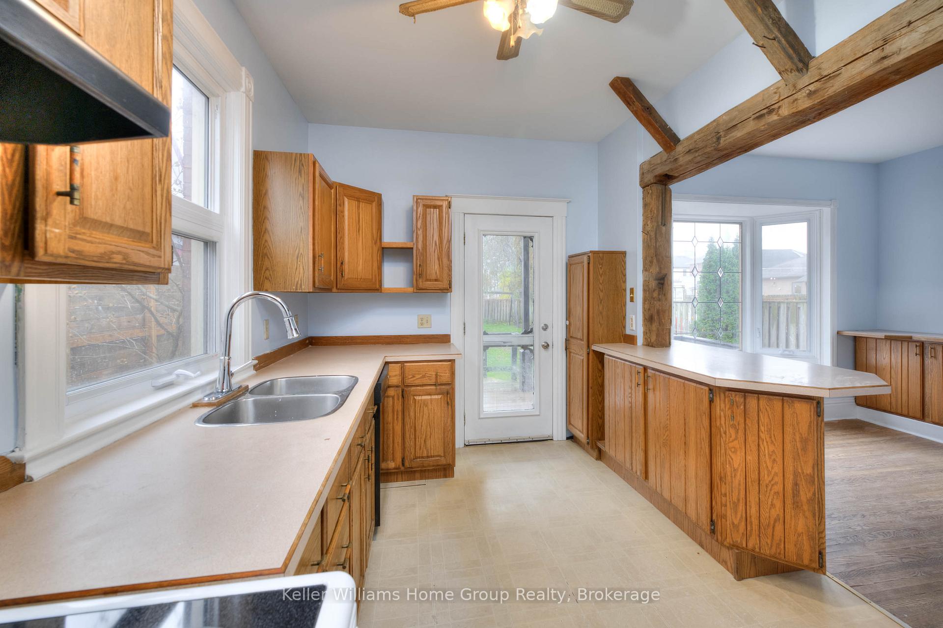 Photo 18 of 27 Hiawatha Street, St. Thomas — HOMEH