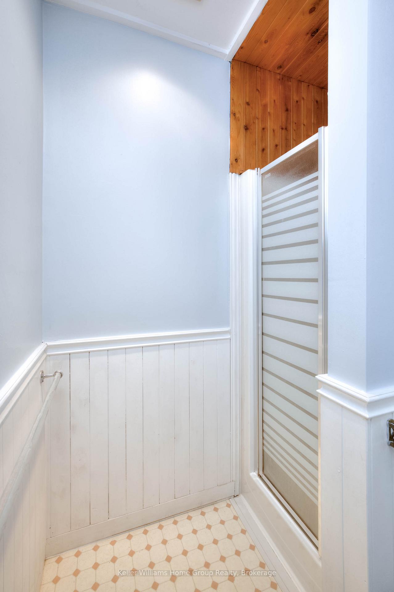 Photo 21 of 27 Hiawatha Street, St. Thomas — HOMEH