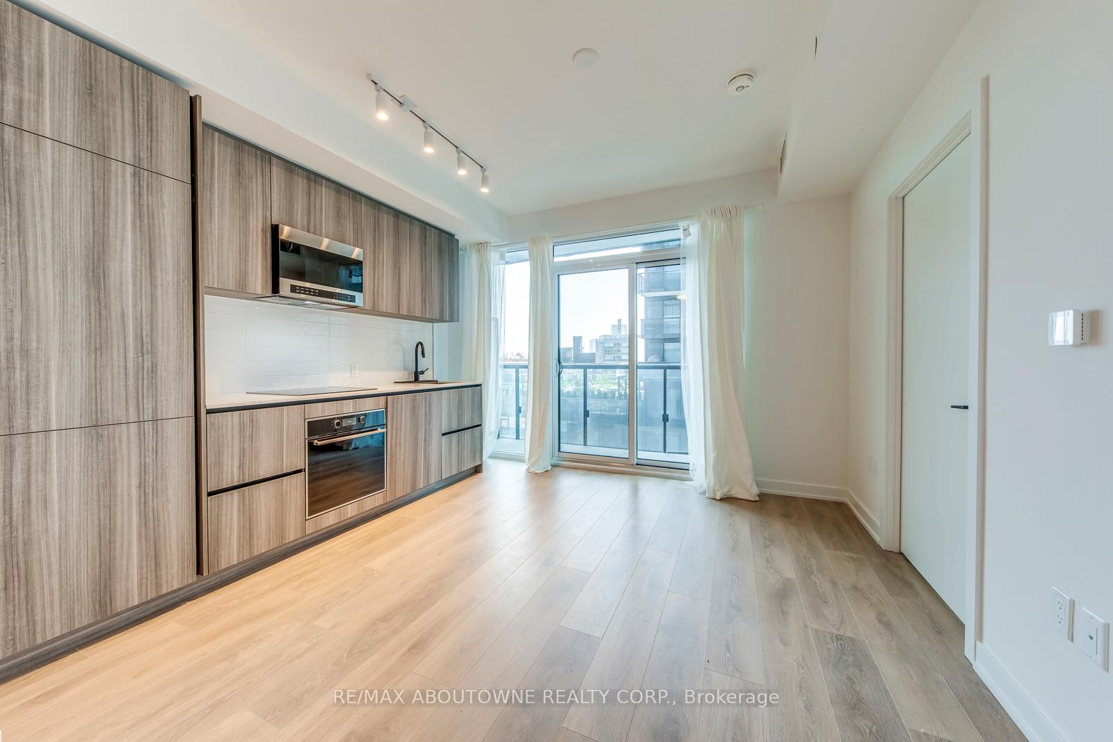 Photo 23 of Unit 1012, 117 broadway Avenue, Toronto, Mount Pleasant West — HOMEH