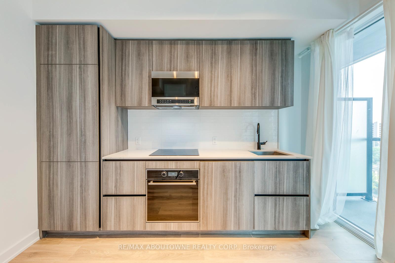 Photo 12 of Unit 1012, 117 broadway Avenue, Toronto, Mount Pleasant West — HOMEH