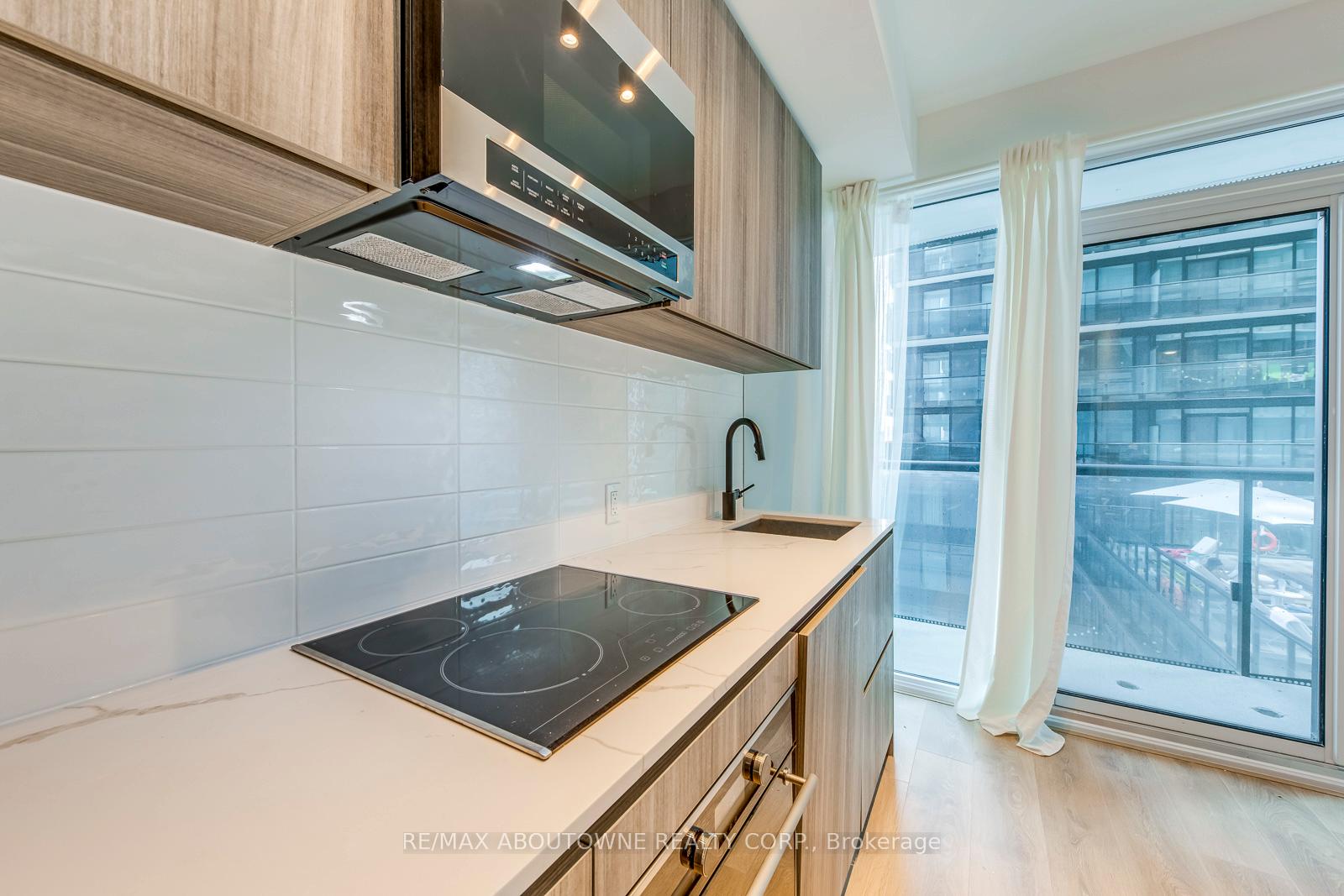 Photo 13 of Unit 1012, 117 broadway Avenue, Toronto, Mount Pleasant West — HOMEH
