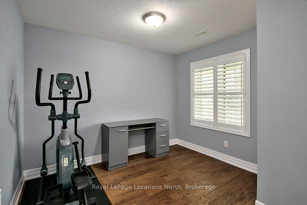 Photo 7 of 20 Chestnut Lane N, Wasaga Beach — HOMEH
