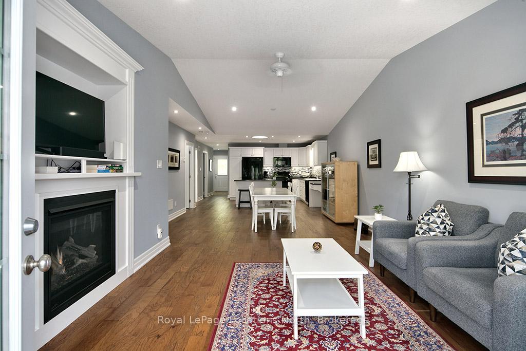 Photo 18 of 20 Chestnut Lane N, Wasaga Beach — HOMEH