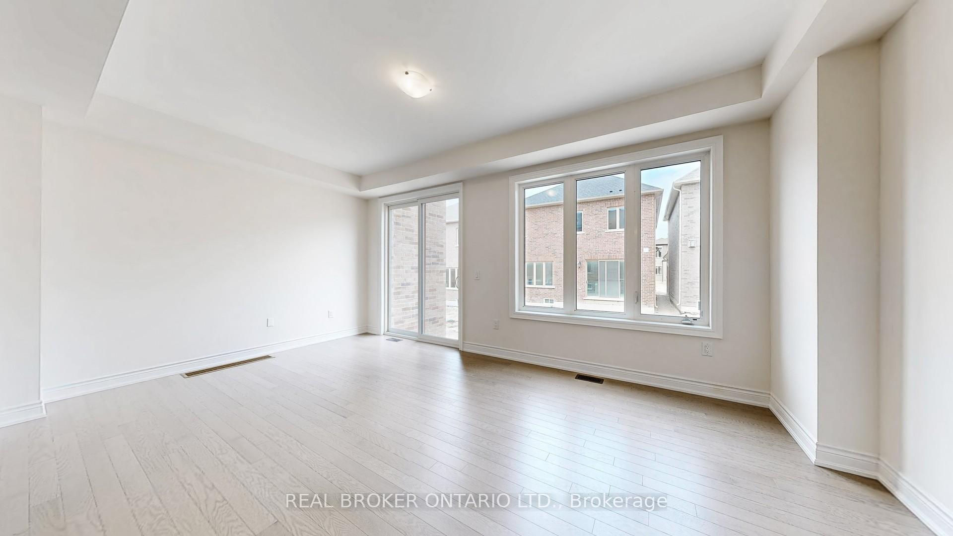 Photo 3 of 2904 Grindstone Crescent, Pickering, Rural Pickering — HOMEH