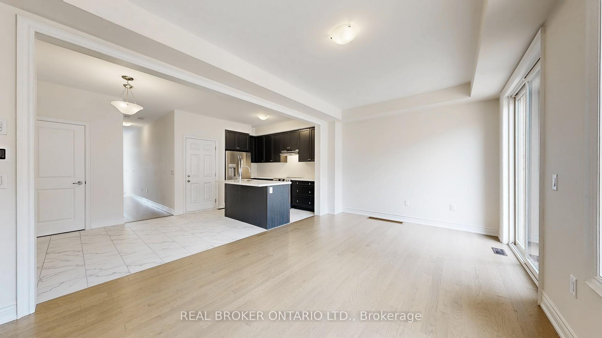 Photo 7 of 2904 Grindstone Crescent, Pickering, Rural Pickering — HOMEH
