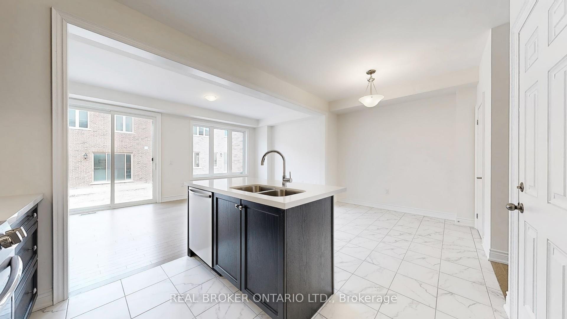 Photo 15 of 2904 Grindstone Crescent, Pickering, Rural Pickering — HOMEH