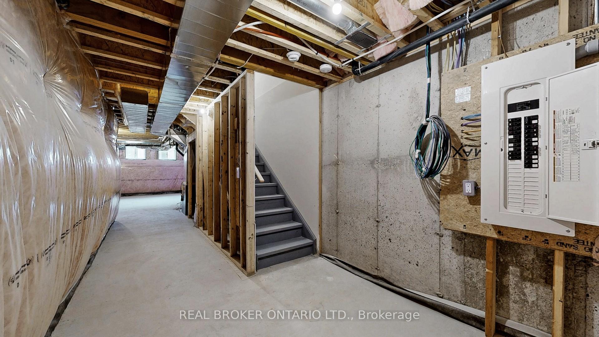 Photo 34 of 2904 Grindstone Crescent, Pickering, Rural Pickering — HOMEH