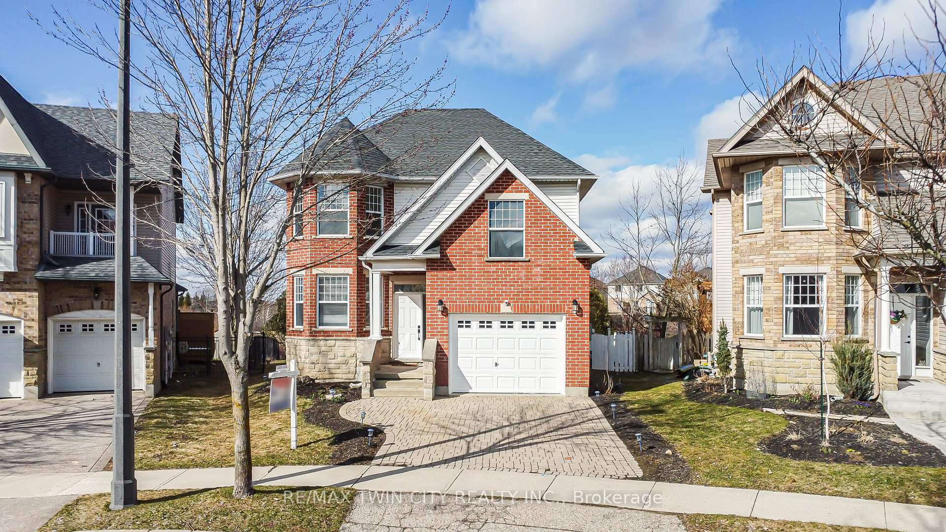 Front of 612 Frieburg Drive N